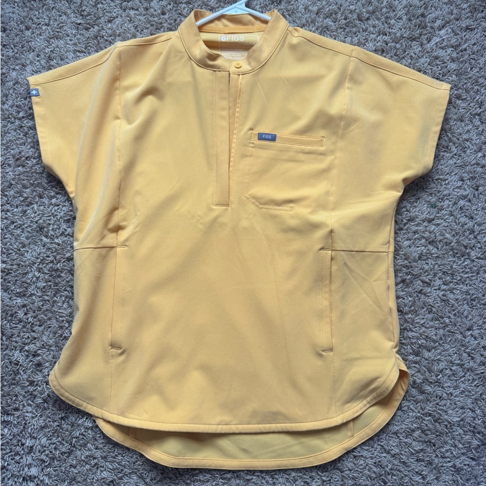 Womens Figs Dandelion Montex scrub top